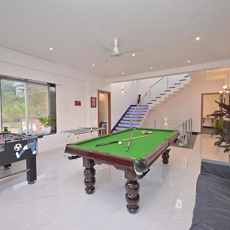 White Castle Villa By Tropicana Stays Lonavala Exteriér fotografie